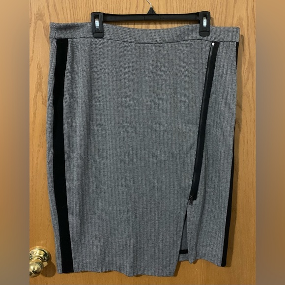 Worthington Dresses & Skirts - Plus Size Worthington Skirt Size 18w